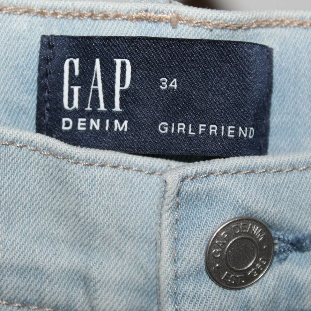 NWT GAP Girlfriend Jeans Light Distressed HW9492 - Picture 3 of 8